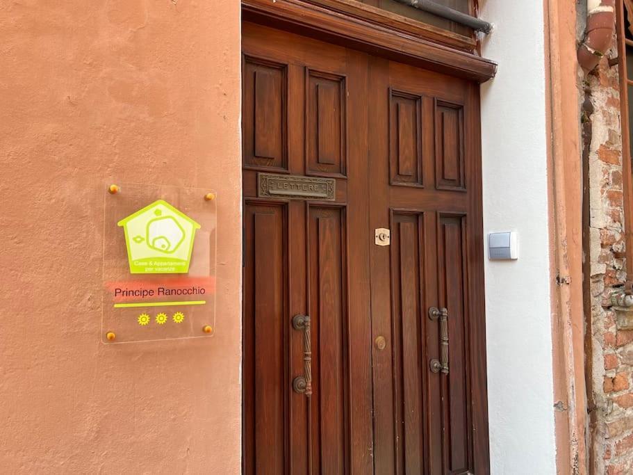 شقة Principe Ranocchio - Casa Nel Centro Storico فيرّارا المظهر الخارجي الصورة