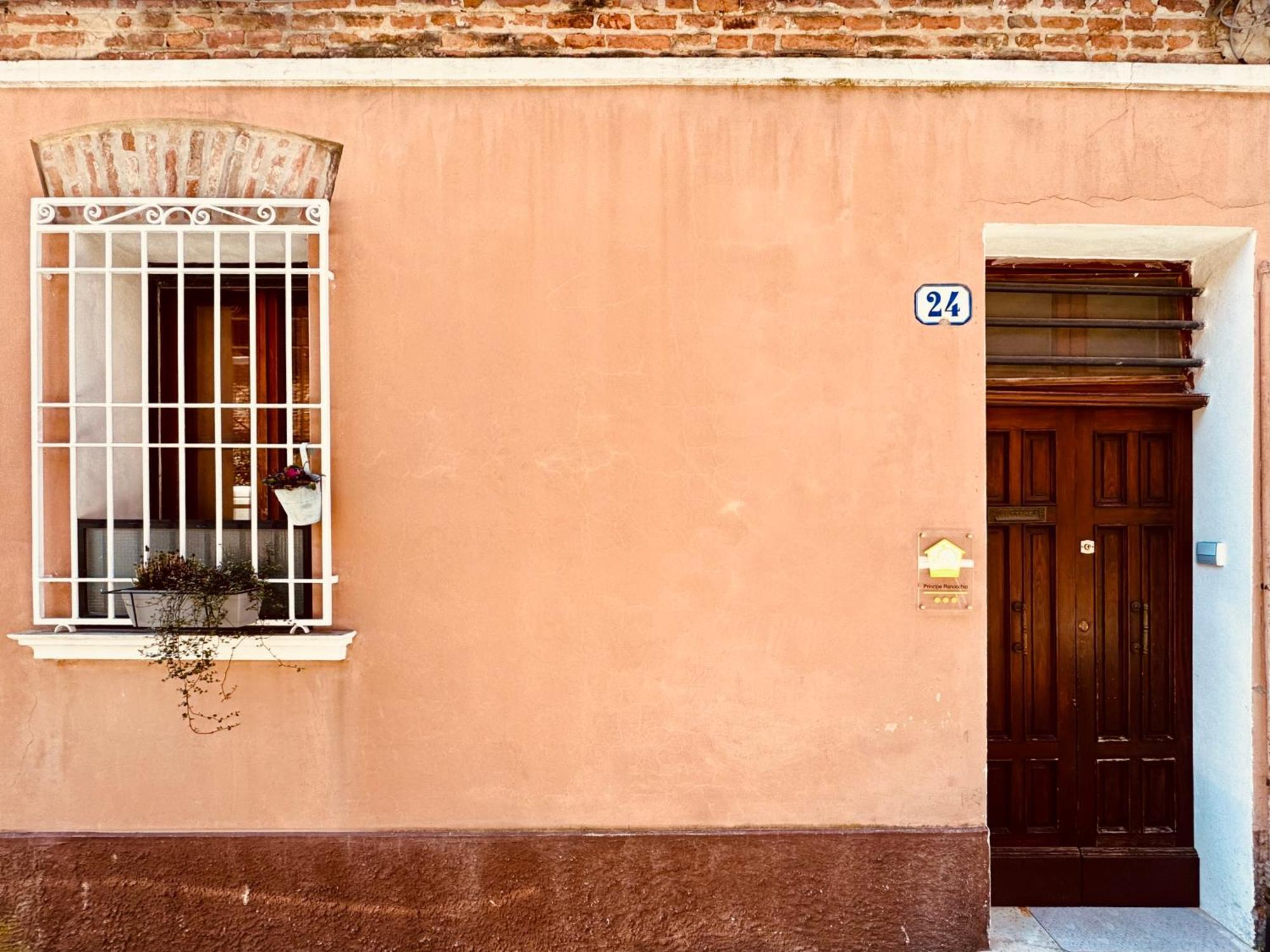 شقة Principe Ranocchio - Casa Nel Centro Storico فيرّارا المظهر الخارجي الصورة